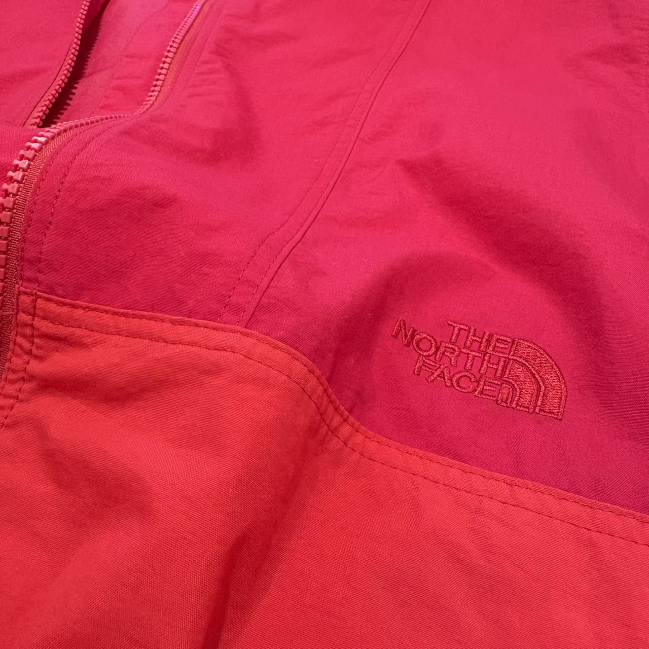 THE NORTH FACE ノースフェイス ナイロンジャケット レディース レッドピンク L