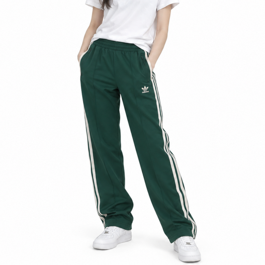  トラックパンツ グリーン Sサイズ adidas トラックパンツ グリーン – RE-USE TOKYO