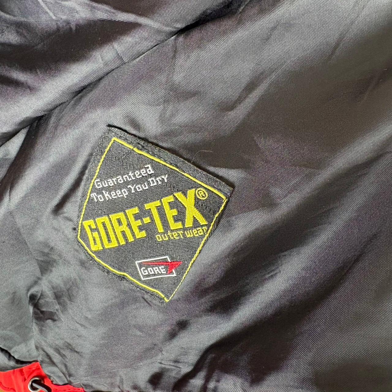 The North Face Summit Series GORE-TEX Mountain Parka Red L