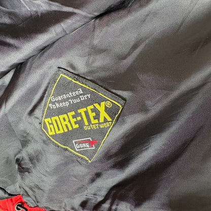 The North Face Summit Series GORE-TEX Mountain Parka Red L