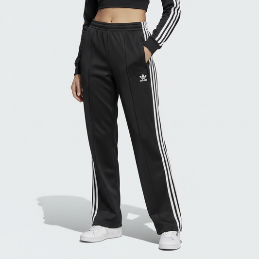 美品 adidas ヨーロッパシリーズ トラックパンツ ジャージ 黒 XS