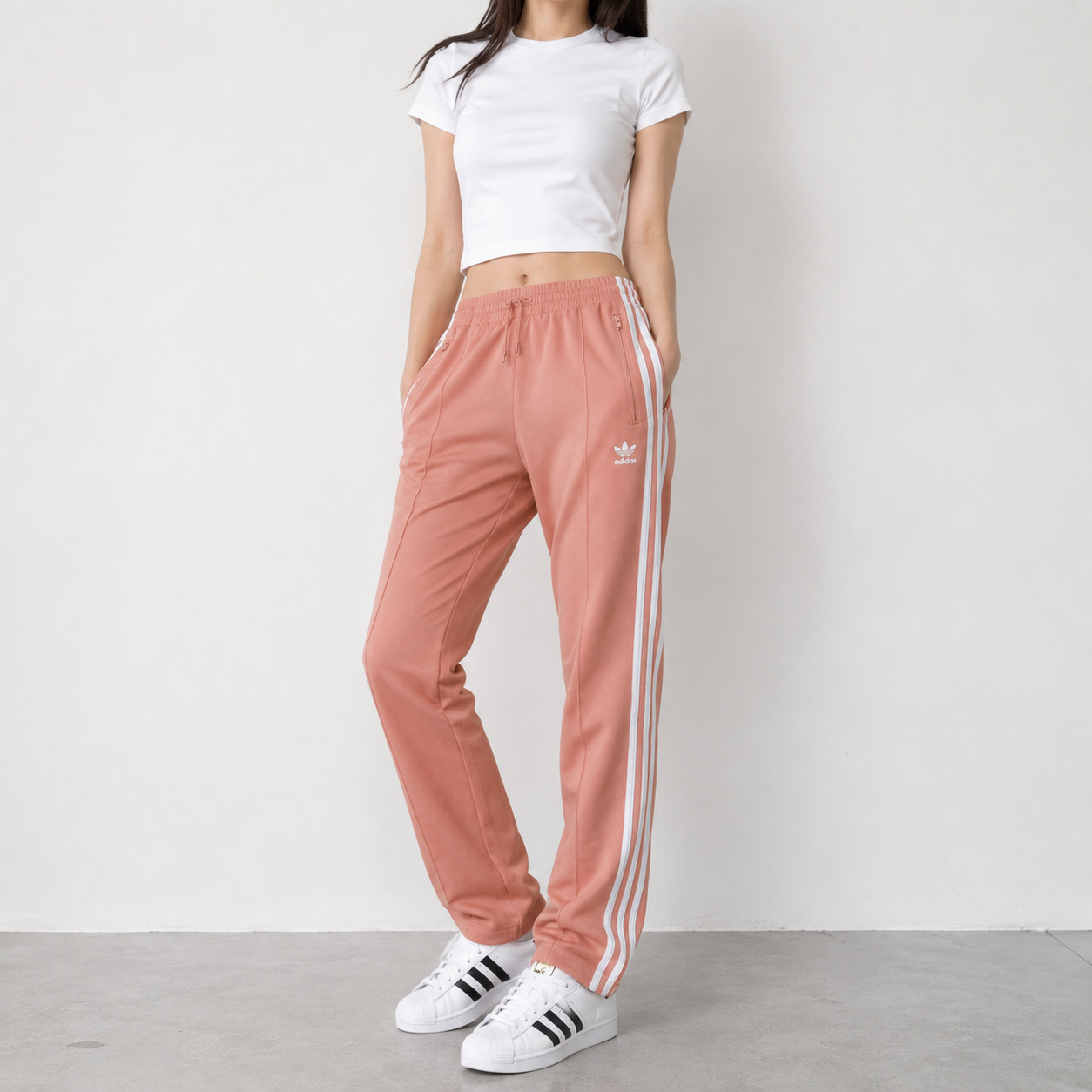 adidas スーパースターシリーズ トラックパンツ ジャージ サーモンピンク S