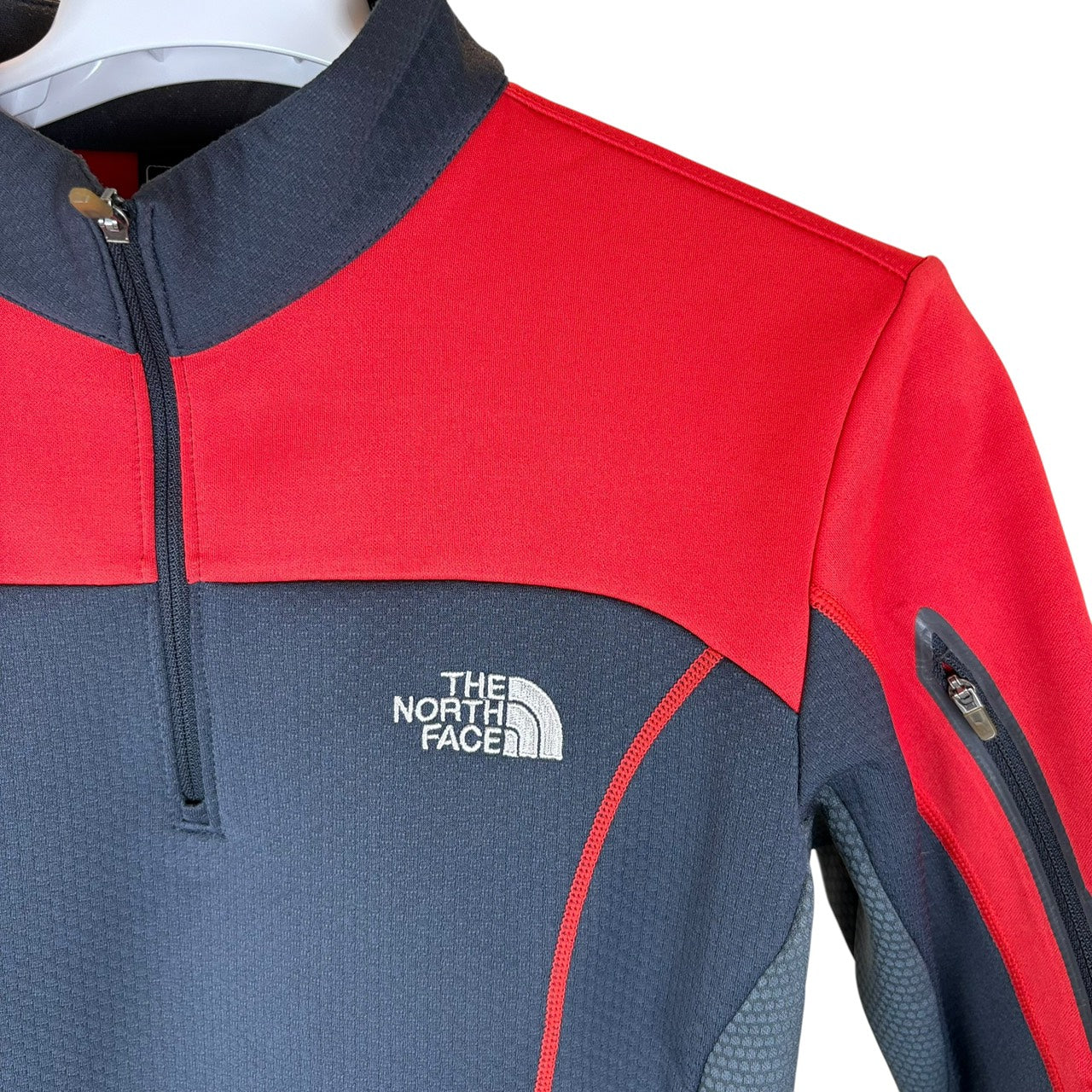 THE NORTH FACE サミットシリーズ ハーフジップミッドレイヤー  レッドx黒 M