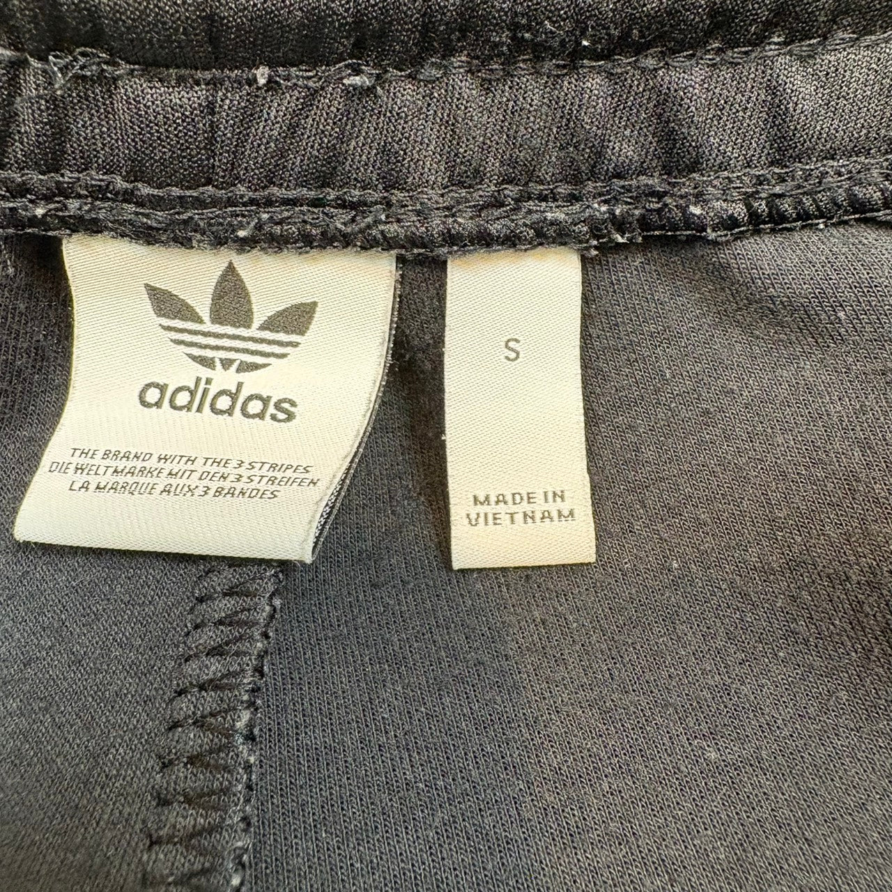 adidas スーパースターモデル トラックパンツ 黒 ブラック ジャージ S
