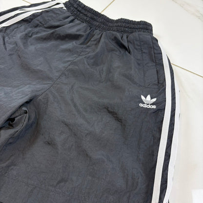 adidas アディダス ジョガーパンツ シャカシャカ生地 ブラック 黒 XS