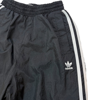 adidas アディダス ジョガーパンツ シャカシャカ生地 ブラック 黒 XS