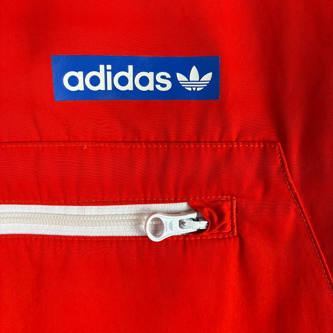 adidas アディダス アノラックパーカー ハーフジップ レッド L