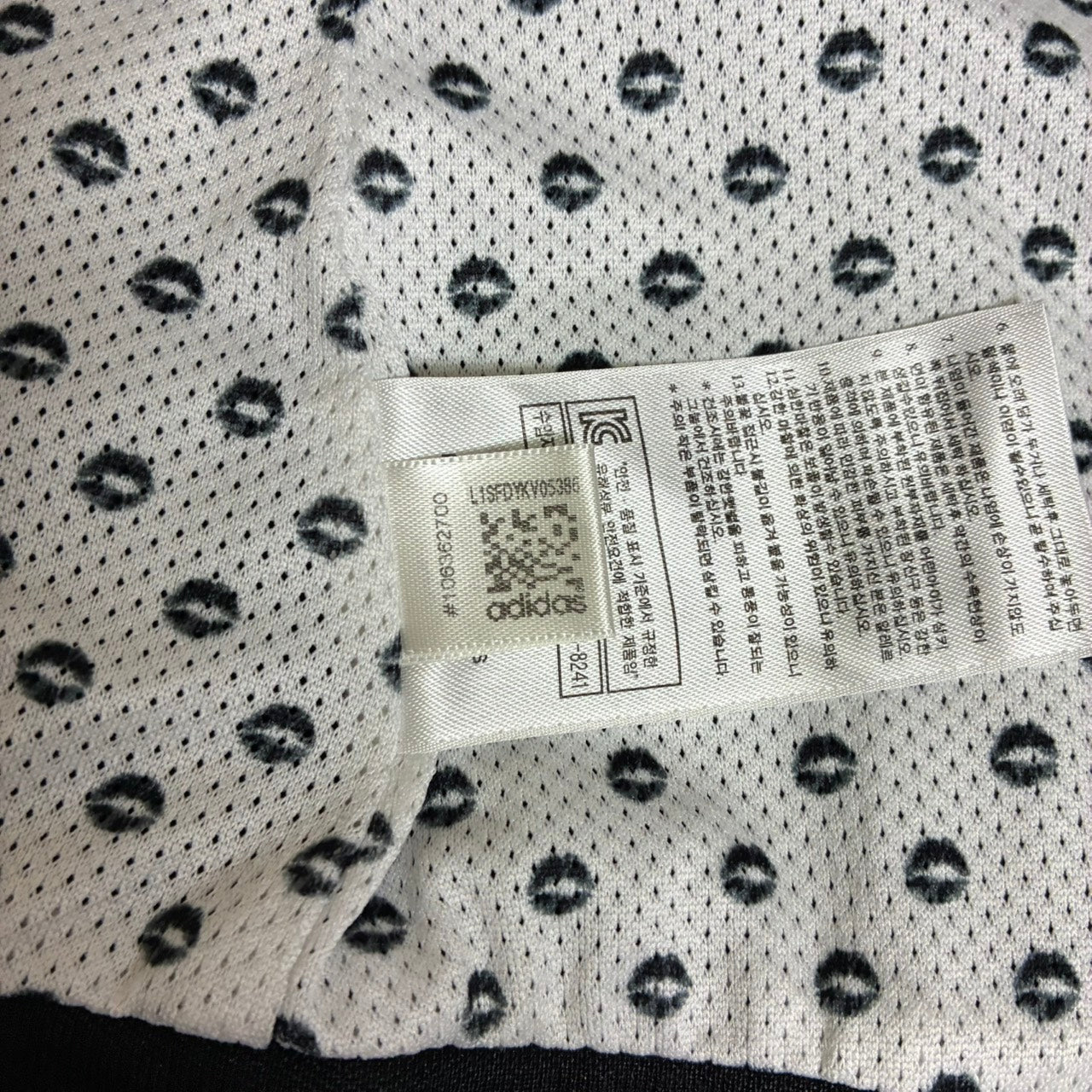 adidas アディダス EUROPA TT Lips トラックジャケット ブラック S