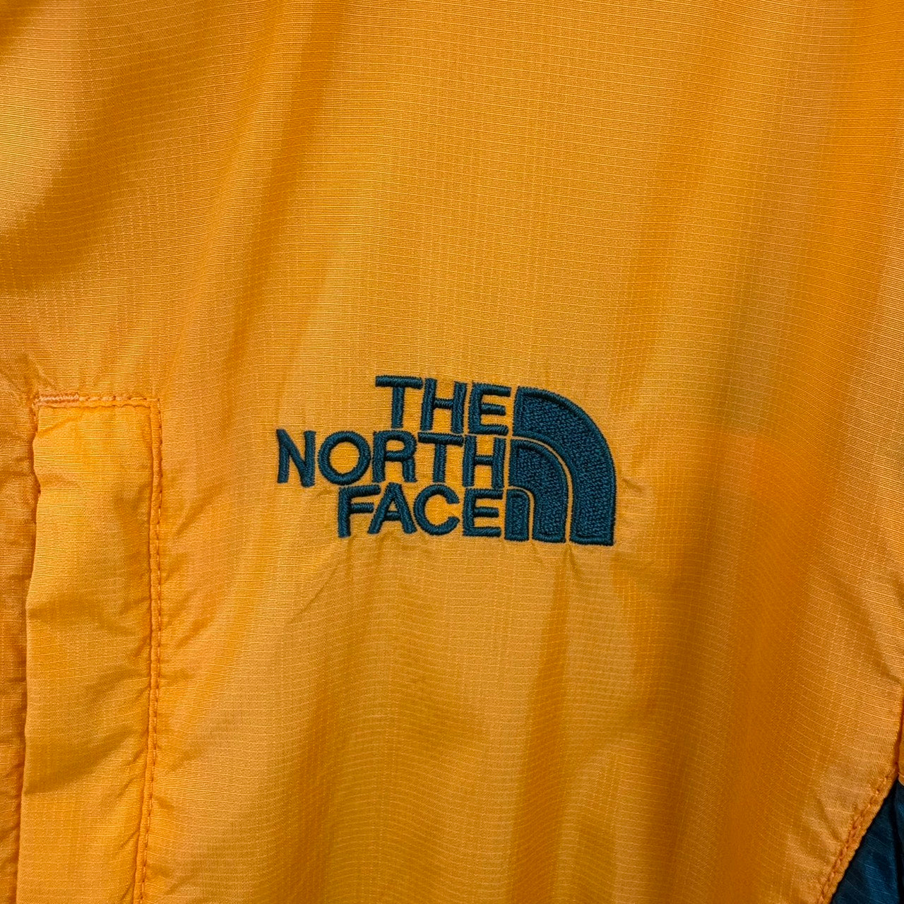 THE NORTH FACE ノースフェイス ナイロンパーカー ツートンカラーM