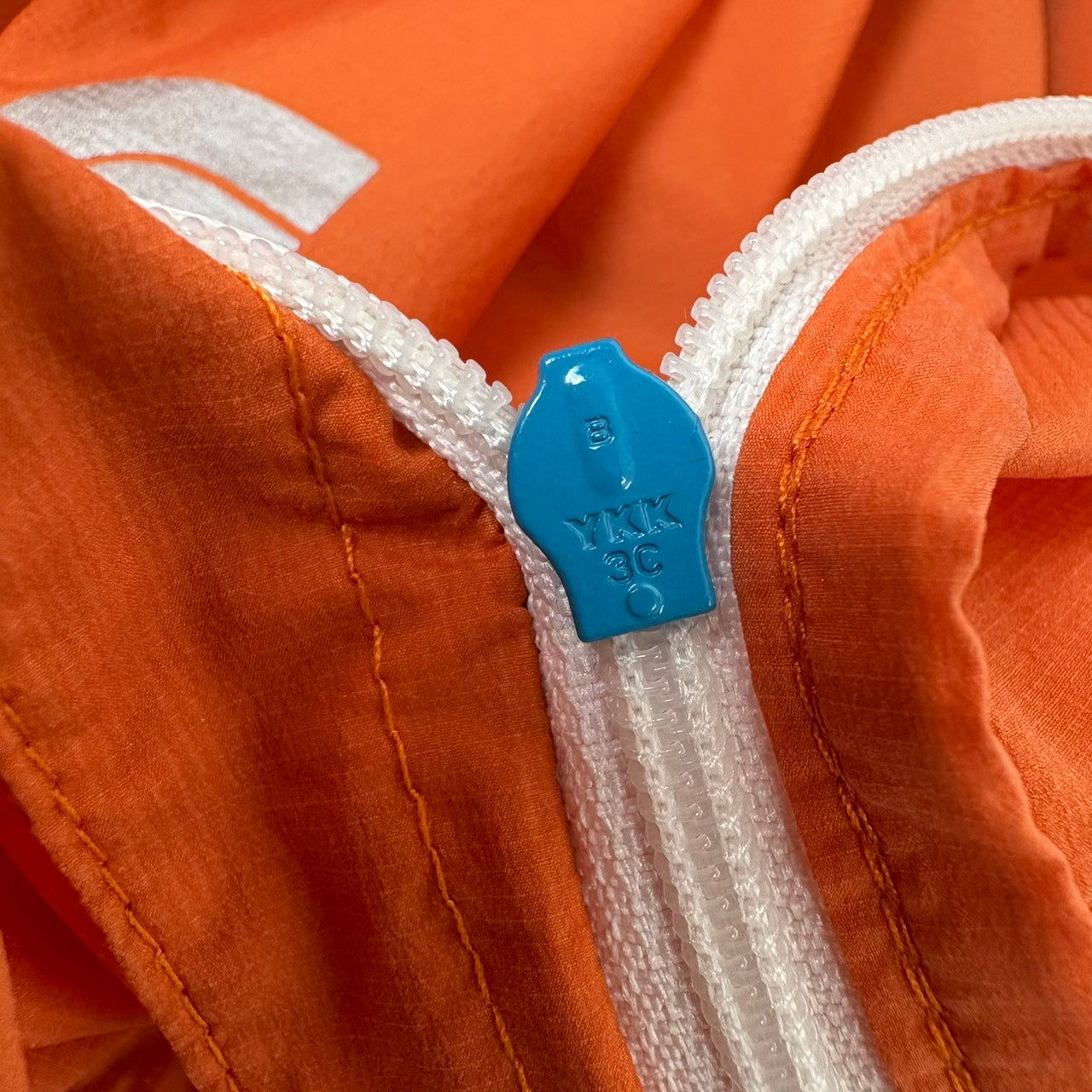 THE NORTH FACE ナイロンパーカー ワッペン付き オレンジ × ネイビー  XL