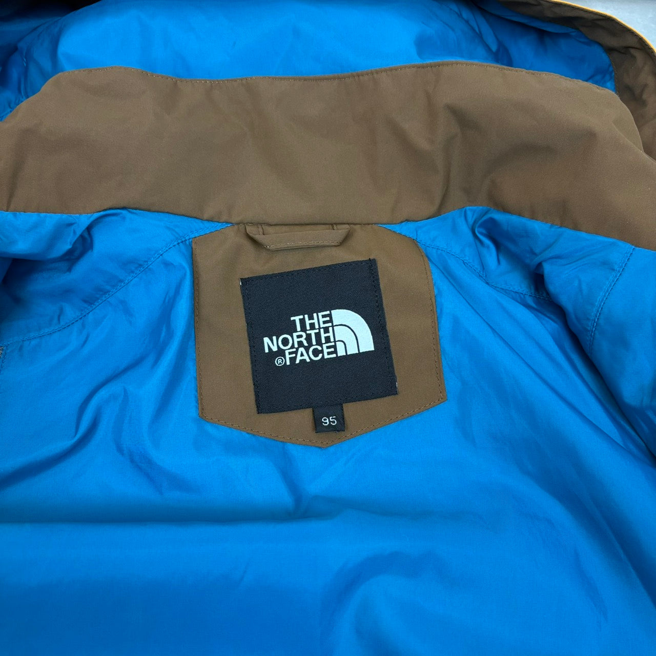 THE NORTH FACE ノースフェイス HyVent マウンテンパーカー イエローオレンジ × ブラウン × インナーブルー XL