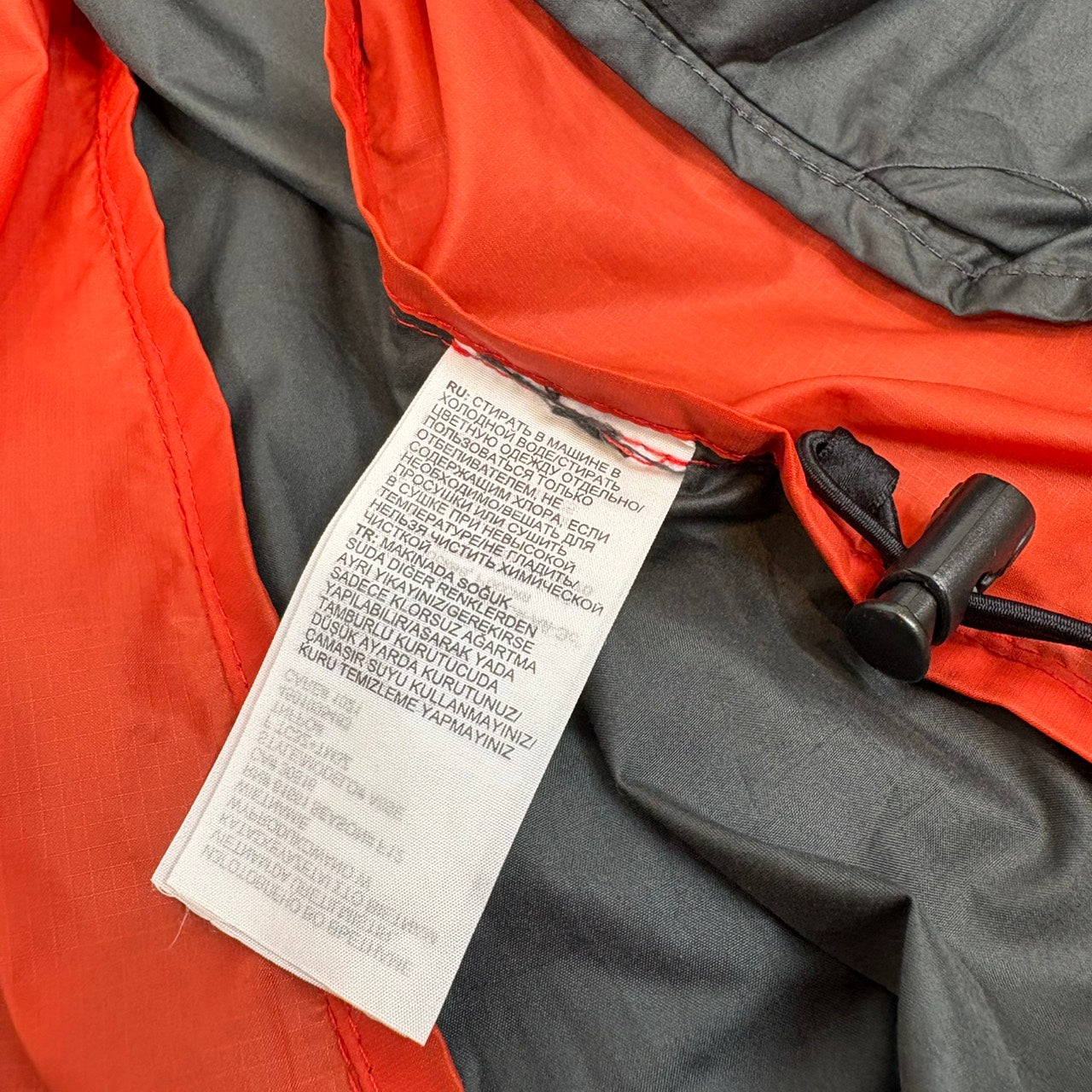 THE NORTH FACE FLIGHT SERIES ジャケット グレー/レッド M