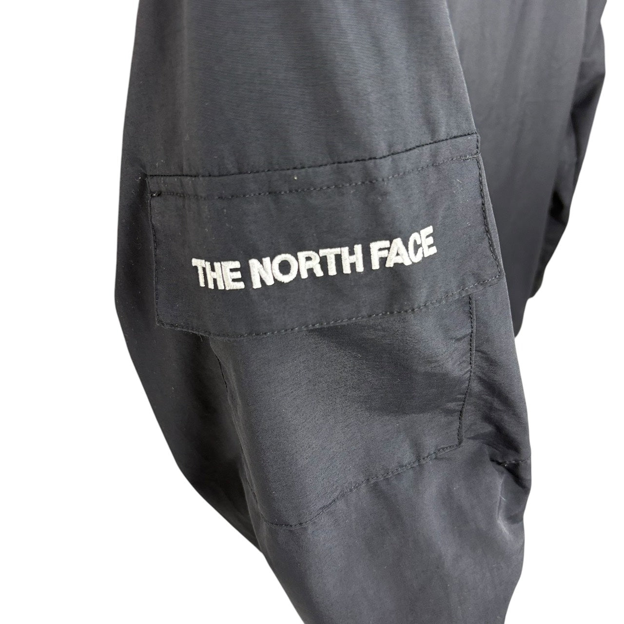 THE NORTH FACE ノースフェイス マウンテンパーカー ロゴ刺繍 ブラック M