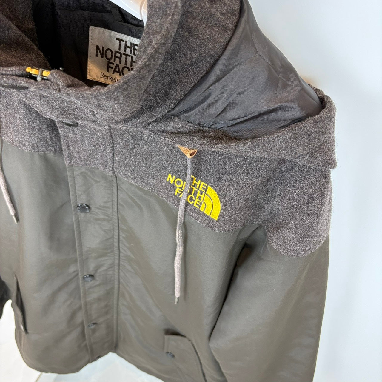 THE NORTH FACE ノースフェイス マウンテンパーカー カーキ S