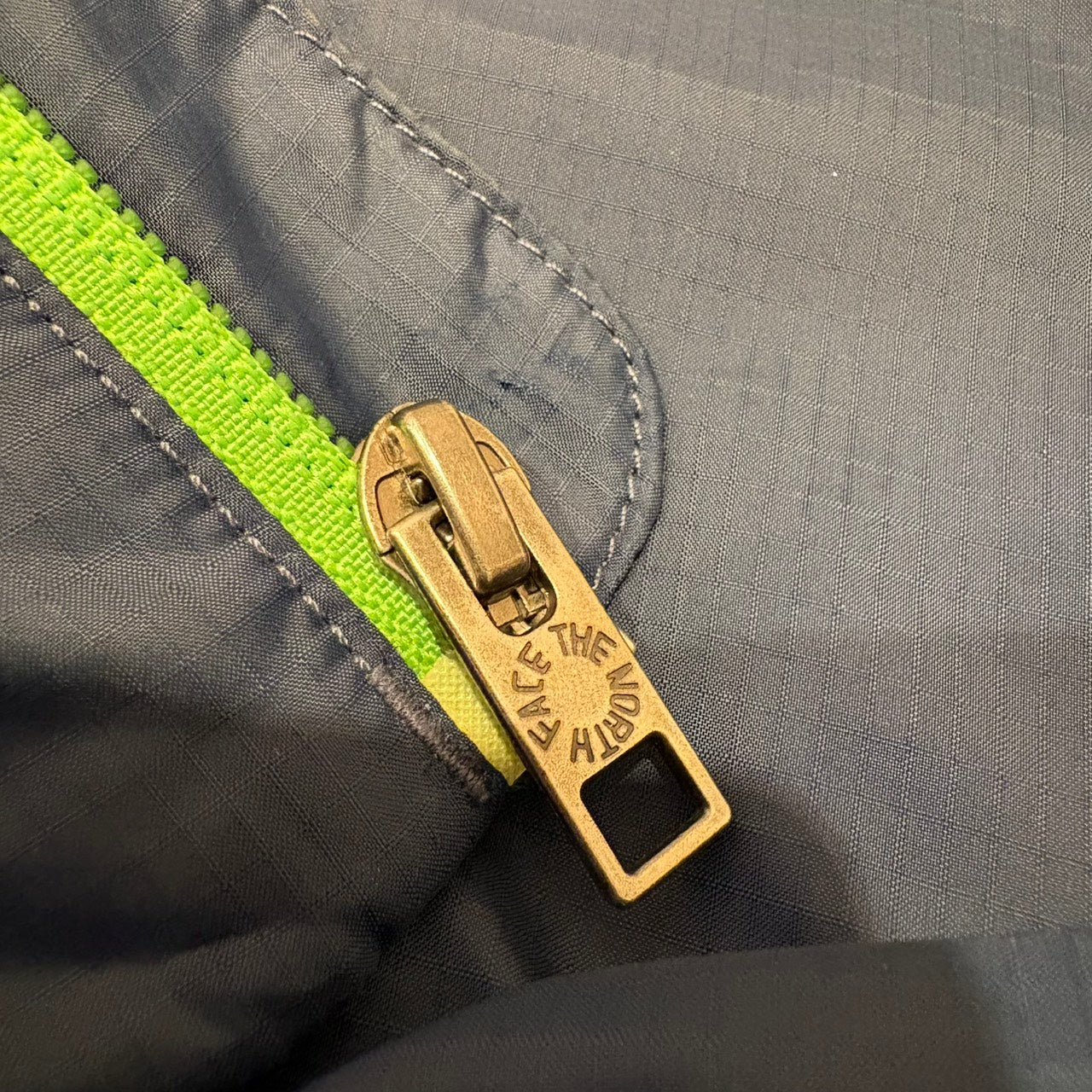 THE NORTH FACE ナイロンジャケット ネイビー×グリーン L