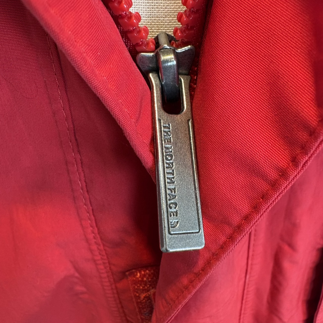 THE NORTH FACE ノースフェイス マウンテンパーカー レッド XL