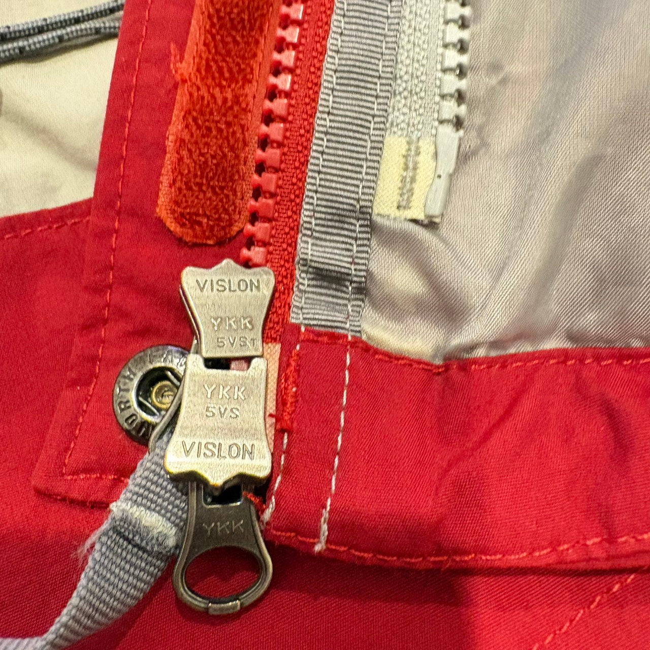 THE NORTH FACE ノースフェイス マウンテンパーカー レッド L