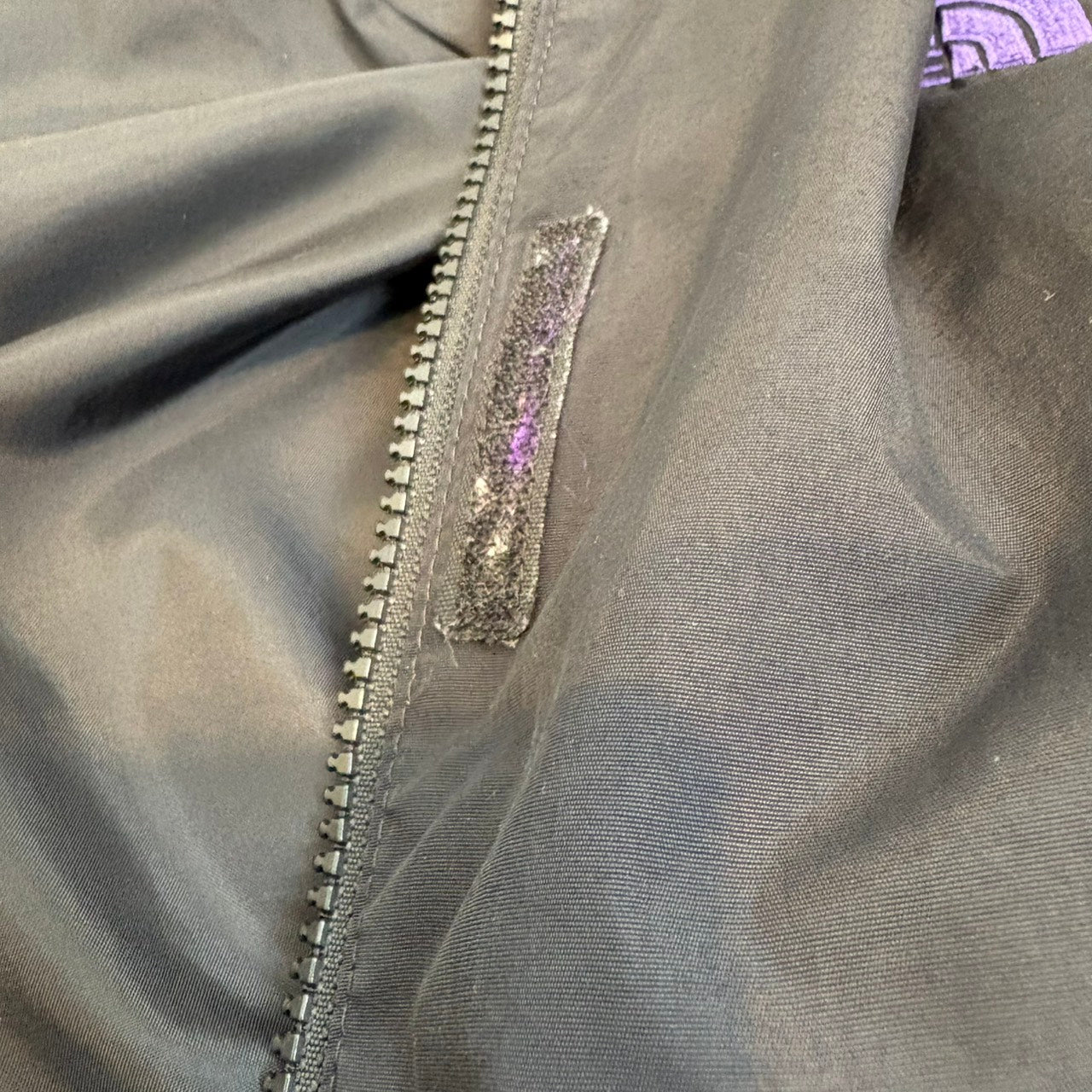 THE NORTH FACE ノースフェイス マウンテンパーカー パープルロゴ XL