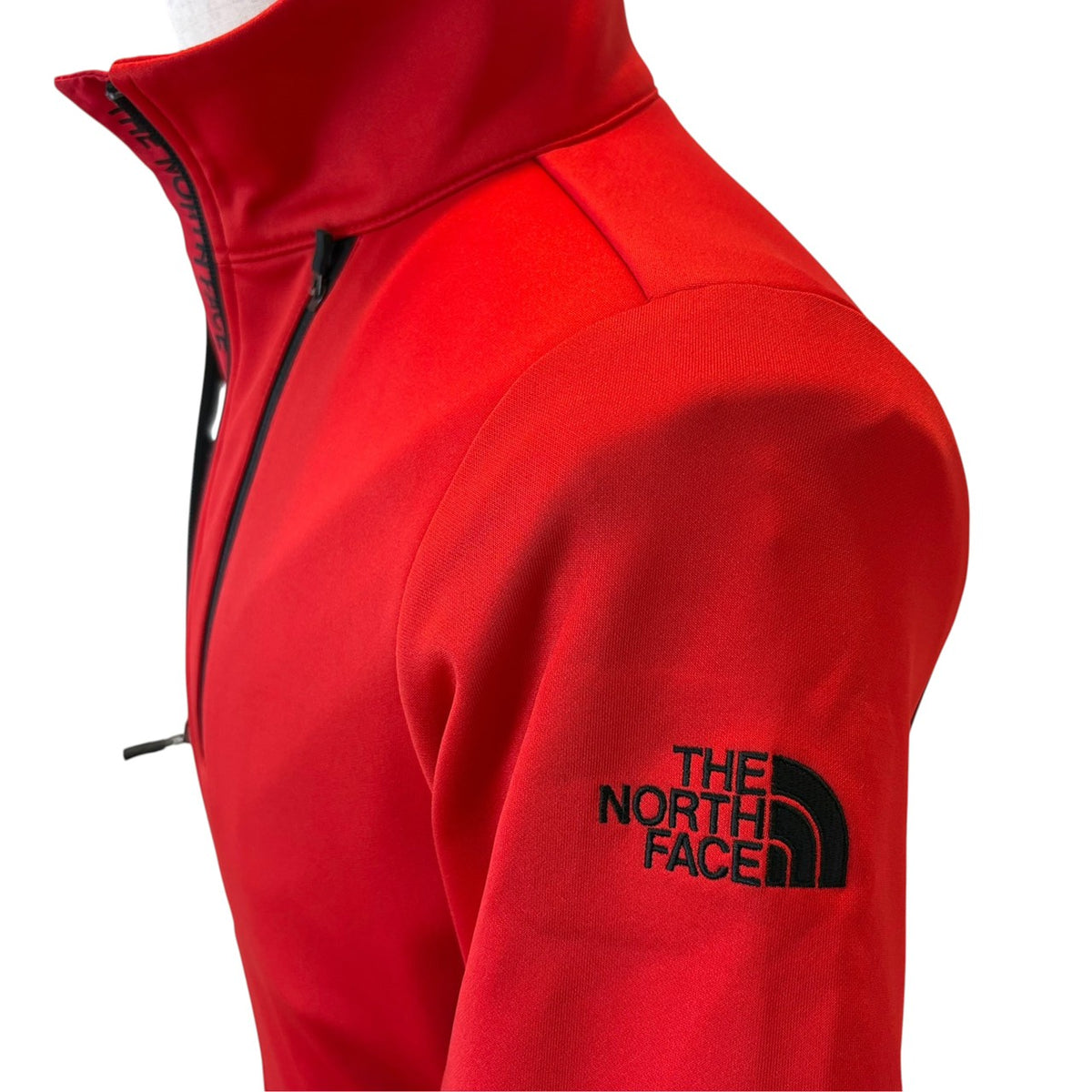 THE NORTH FACE ノースフェイス ソフトシェルジャケット レッド S