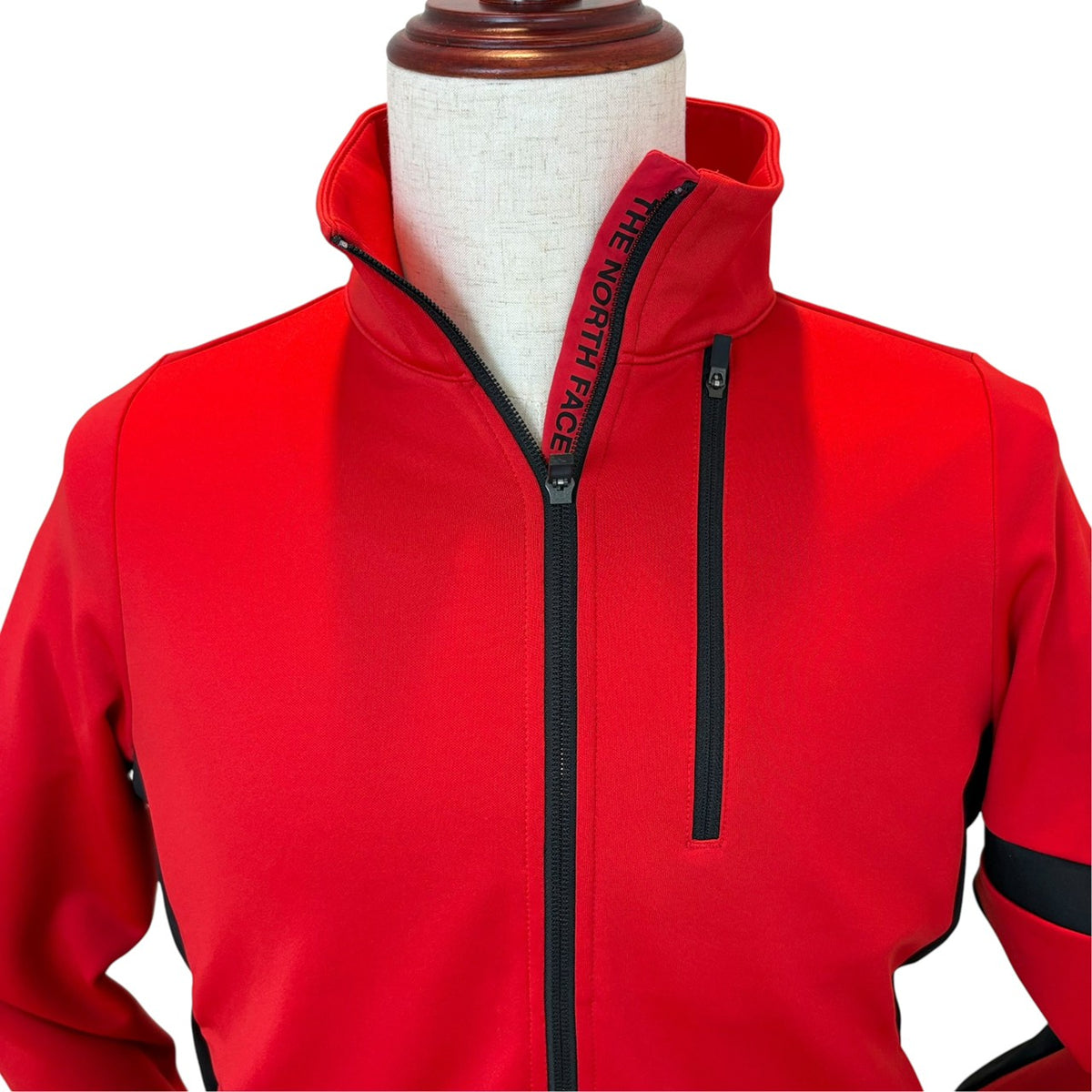 THE NORTH FACE ノースフェイス ソフトシェルジャケット レッド S
