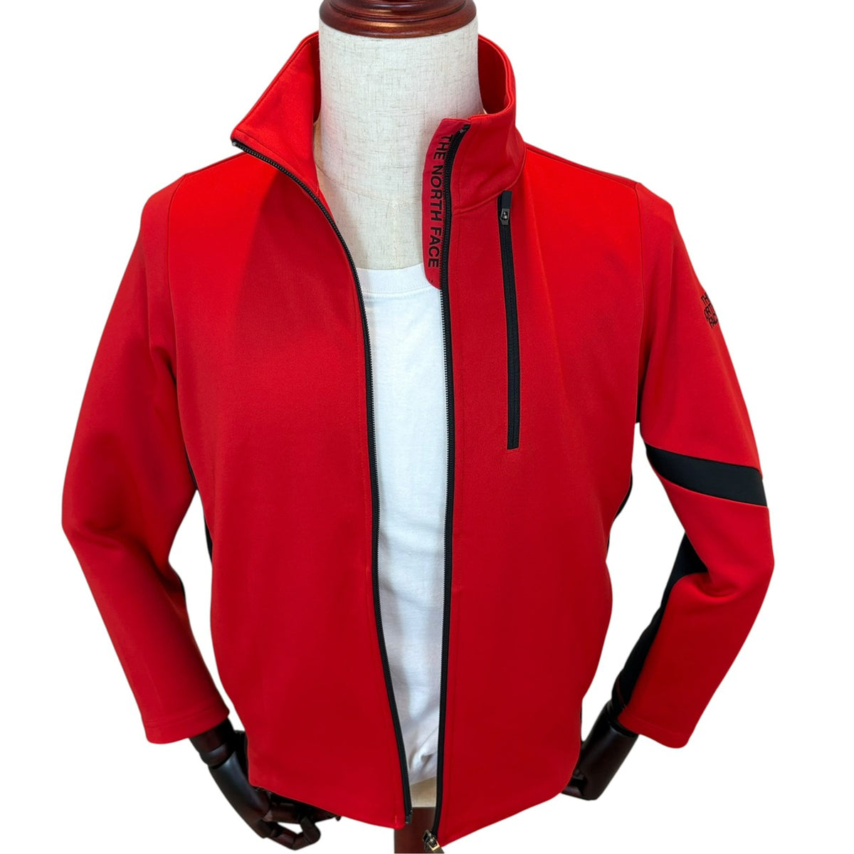 THE NORTH FACE ノースフェイス ソフトシェルジャケット レッド S