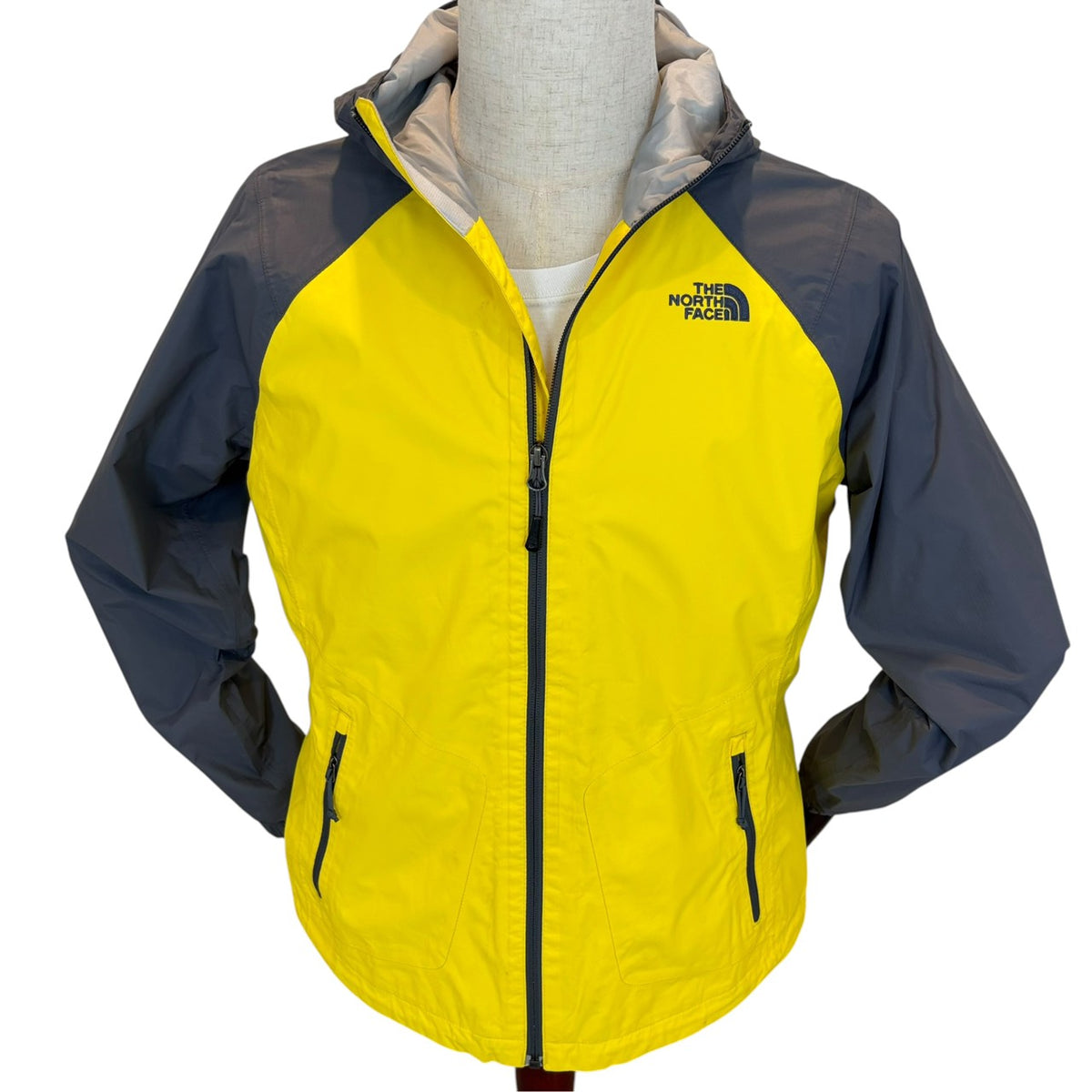 THE NORTH FACE ノースフェイス マウンテンパーカー イエロー M