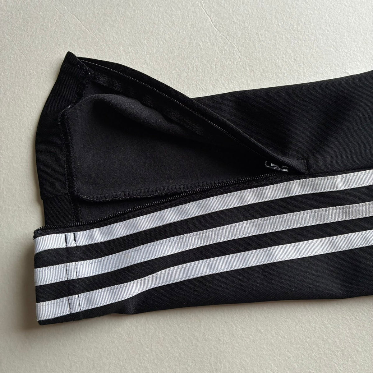 adidas アディダス トラックパンツ ジャージ ブラック S