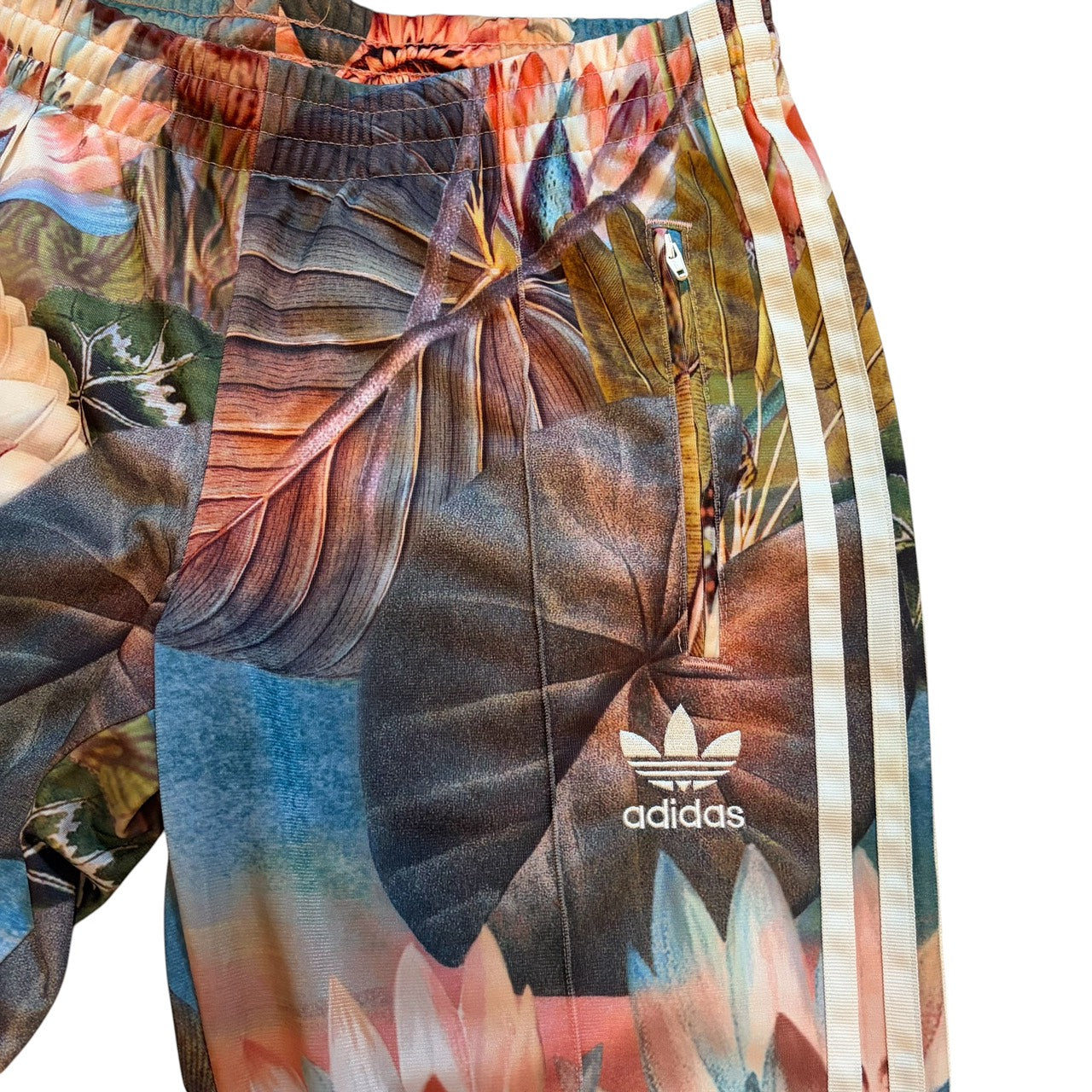 adidas アディダス トラックパンツ Lotus Print Track Pantsファイヤーバード S