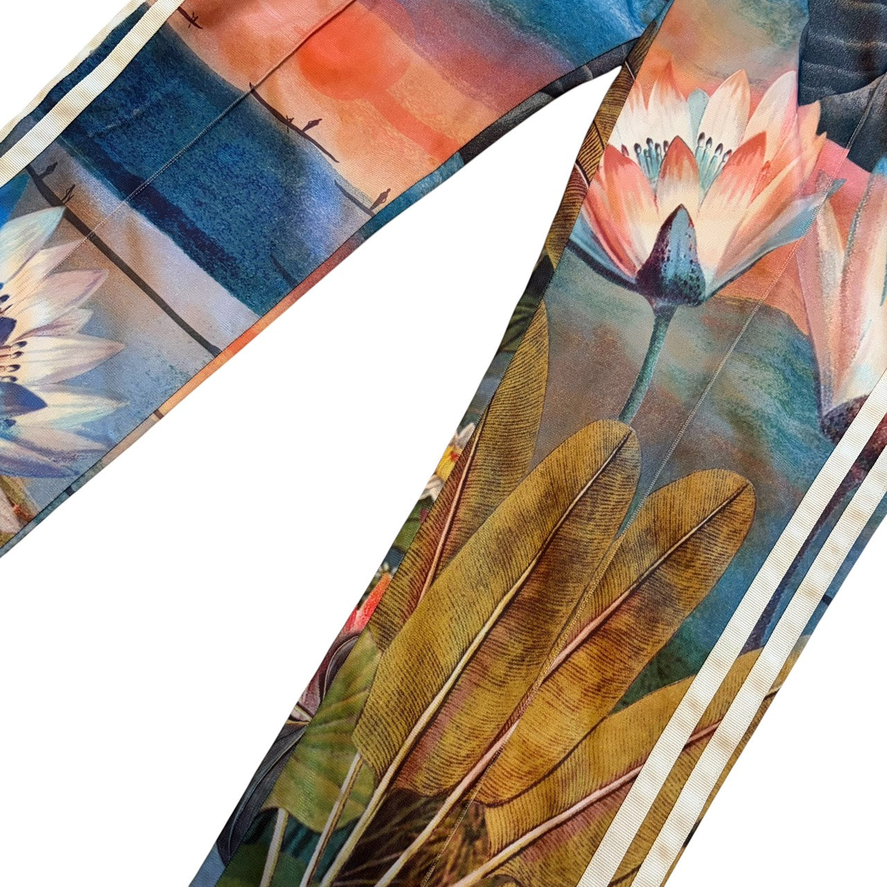 adidas アディダス トラックパンツ Lotus Print Track Pantsファイヤーバード S