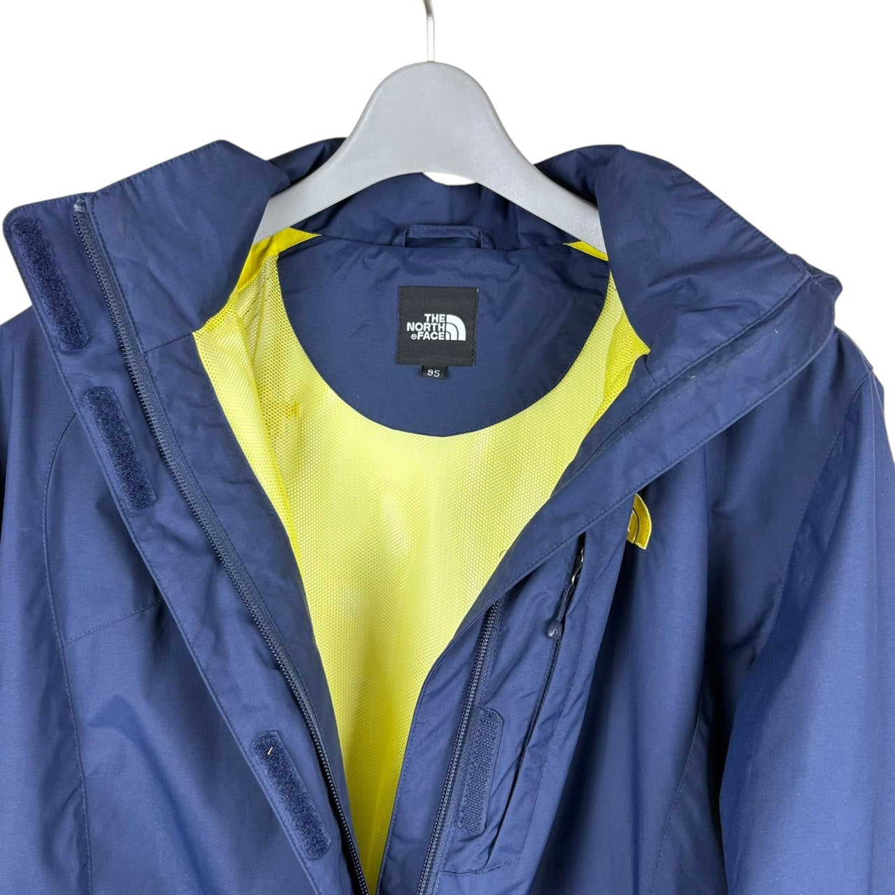 THE NORTH FACE 藏青色冲锋衣