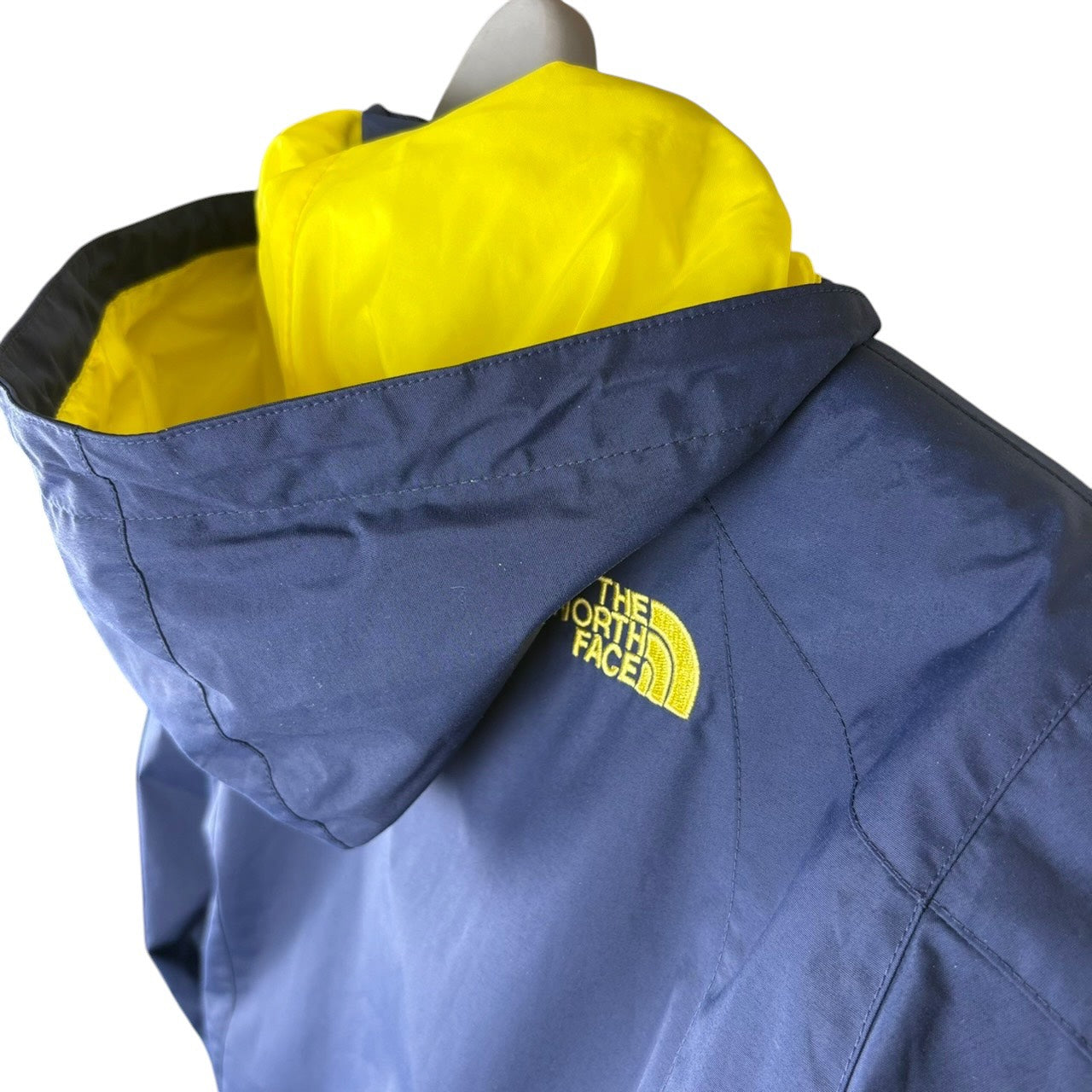 THE NORTH FACE 藏青色冲锋衣