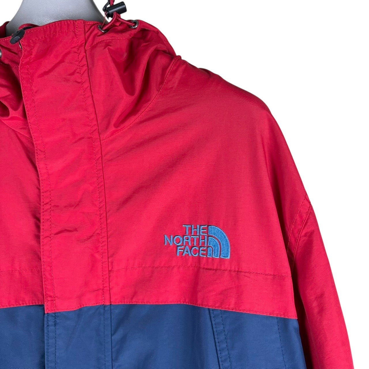 THE NORTH FACE マウンテンパーカー ネイビー/レッド　サイズM THE NORTH FACE マウンテンパーカー レッド×ネイビー M – RE-USE TOKYO