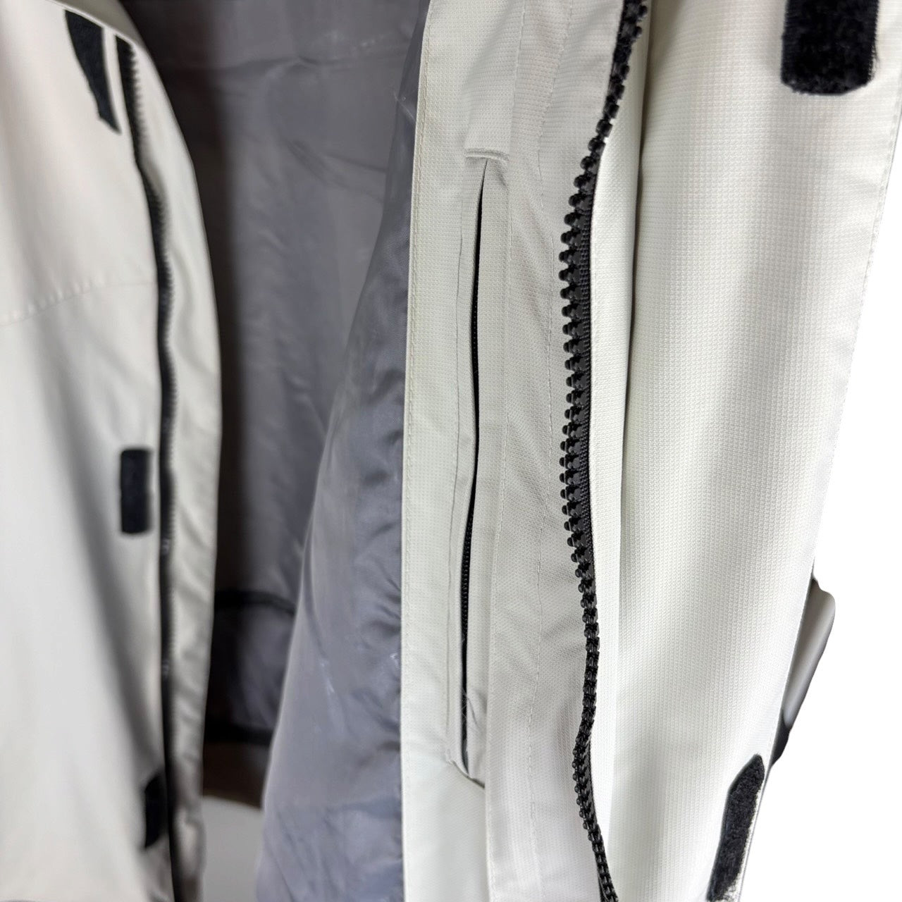 The North Face Summit Series GORE-TEX Mountain Parka White L