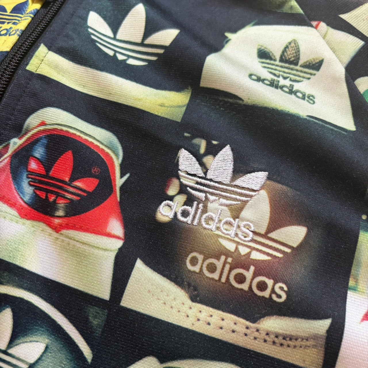 adidas アディダス トラックジャケット 総柄 トレフォイル  L