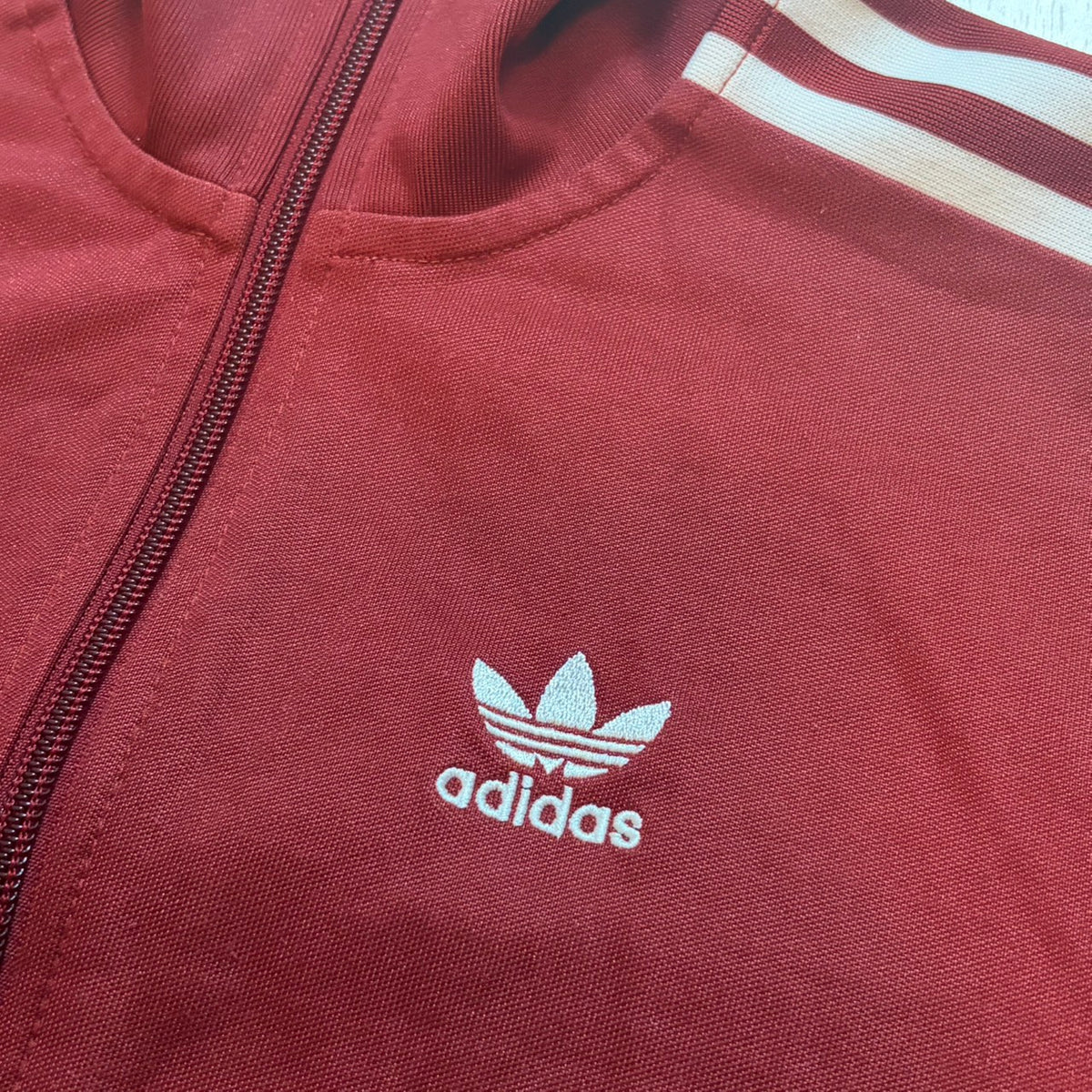 adidas アディダス トラックジャケット ボルドー トレフォイル XS